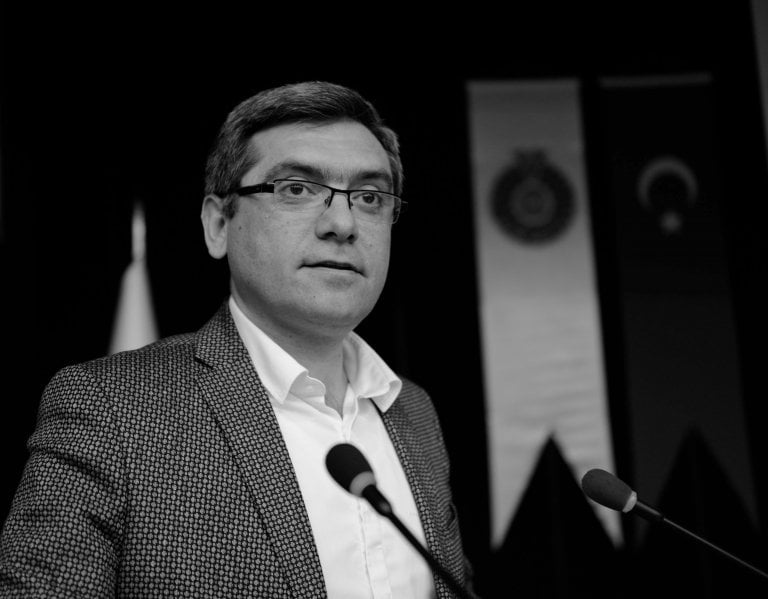 Porträt von Haluk Selvi, Autor beim Manzara Verlag